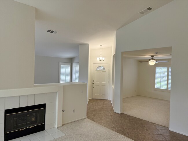 Building Photo - 2471 Marigold Way
