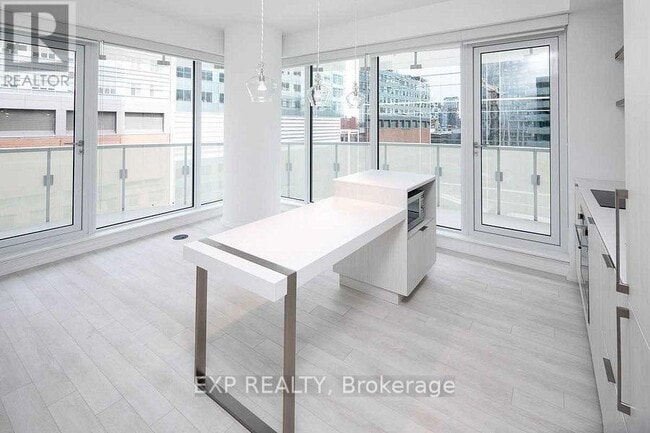 Photo du bâtiment - 197 Yonge St