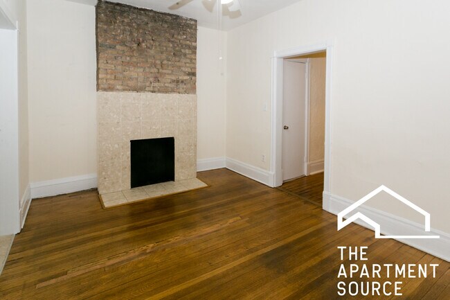 Building Photo - 2260 N Lincoln Ave