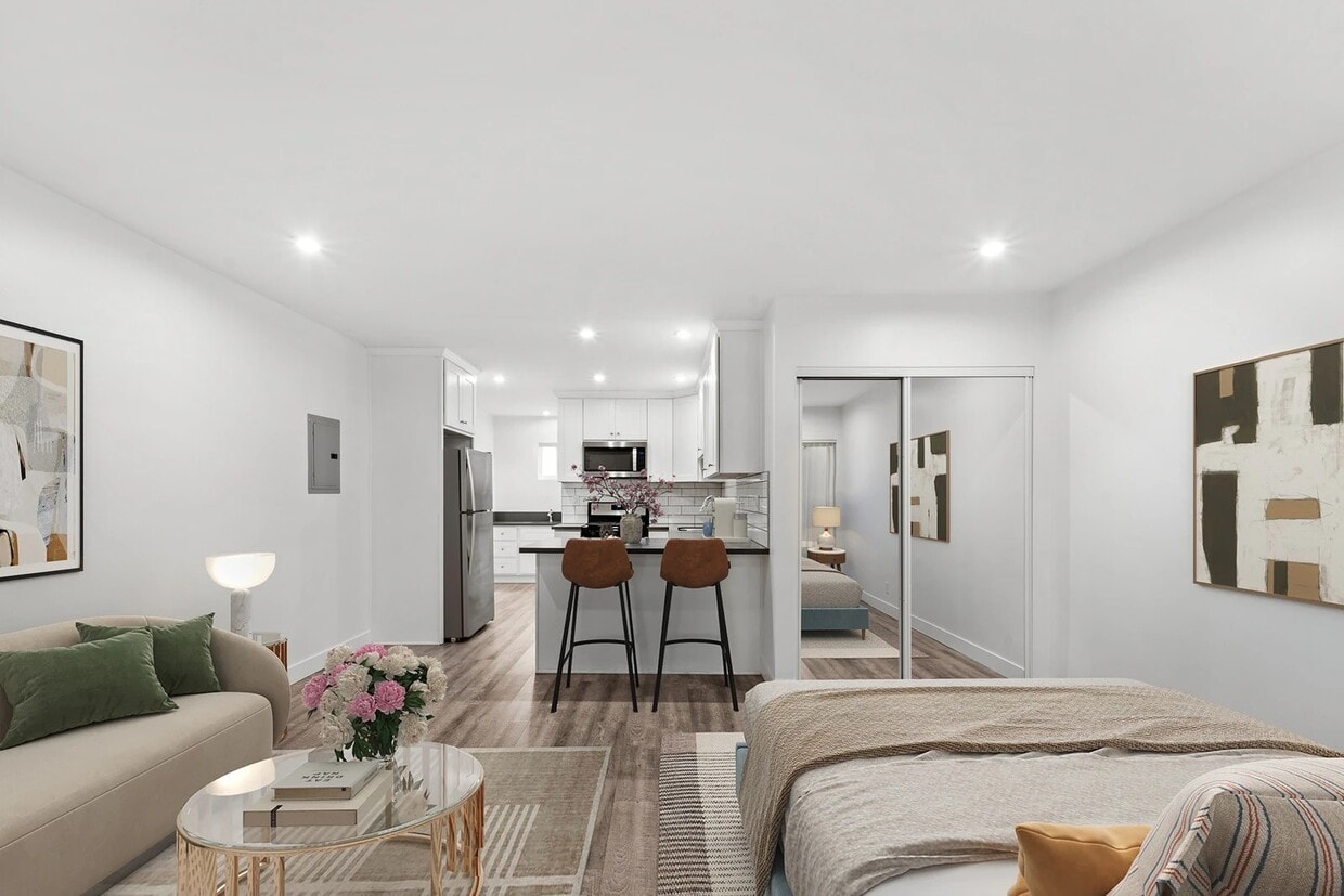 Foto principal - 1240 W 29th St