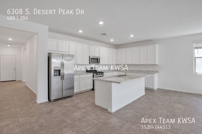 Foto del edificio - $2,150 Beautiful Newer Home in Valencia Cr...