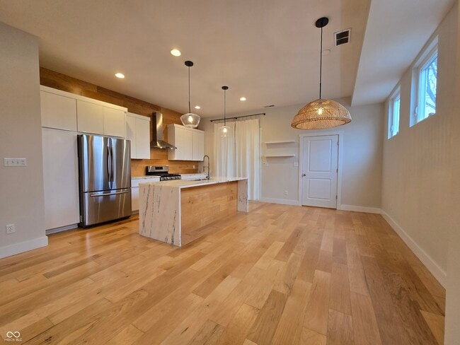 Building Photo - 1226 Cottage Ave