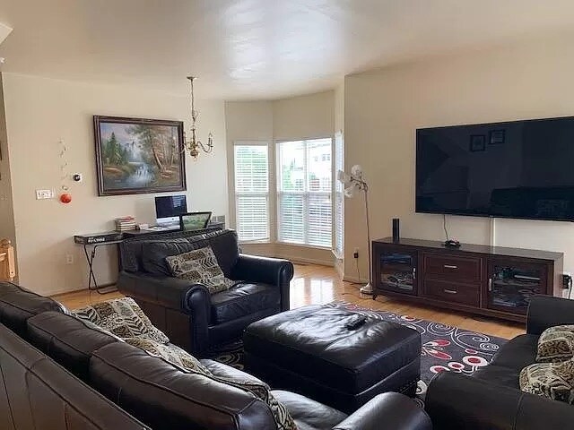 Foto del edificio - 2440 Rolling Plains Dr