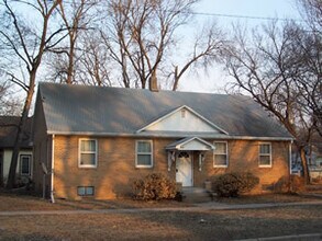Building Photo - 918 N Juliette Ave