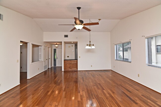 Foto del edificio - Spacious 3/2 Longwood, Single Story Townhome