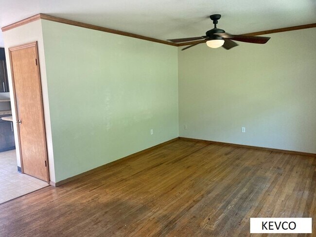 Foto del edificio - Home with Tons of Space!!