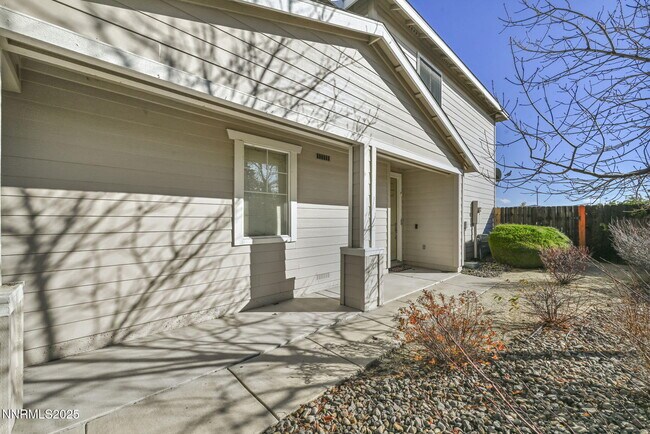 Foto del edificio - 9250 Lone Wolf Cir