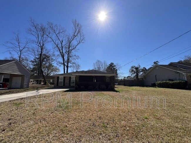 Building Photo - 10494 Wade Dr