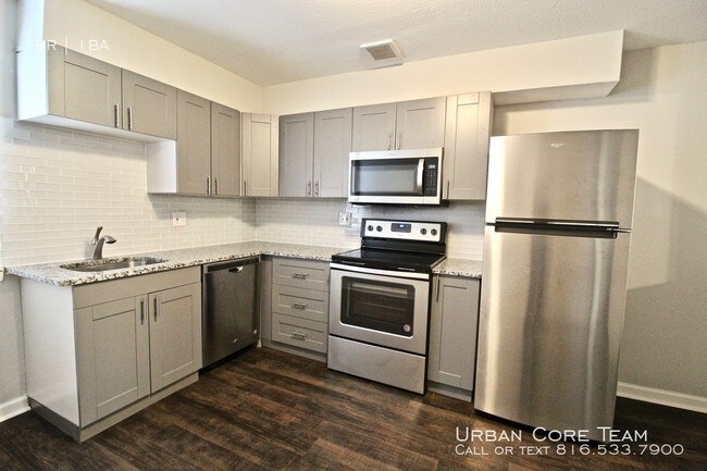 Building Photo - Huge 1 Bedroom in Midtown