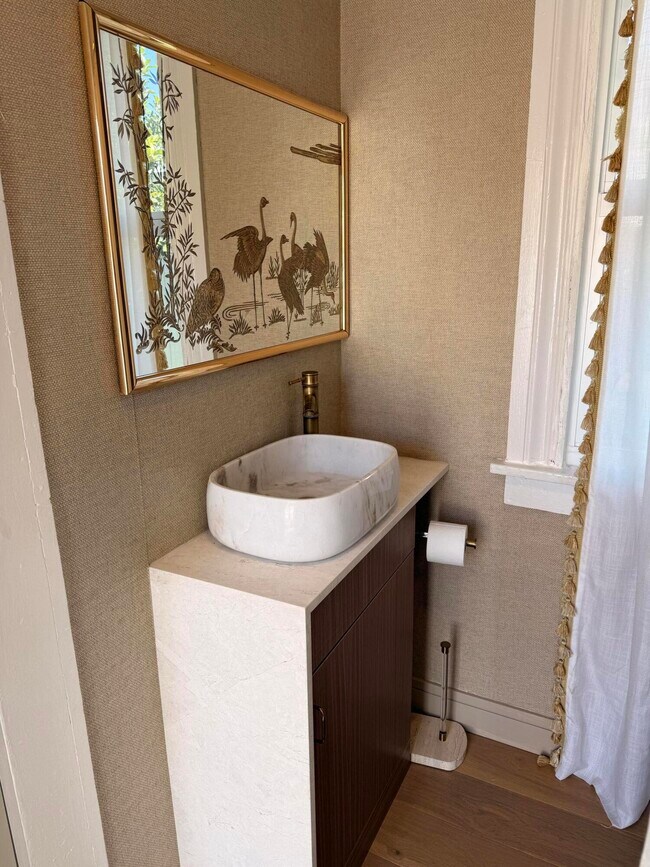 Foto del edificio - 4605 Garden Ave