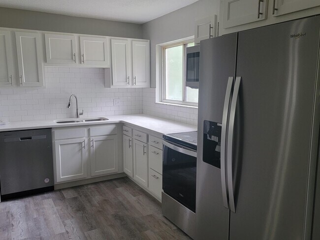Building Photo - 3054 Wadsworth Ct
