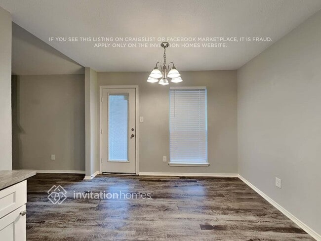 Building Photo - 1200 Cardinal Oaks Dr