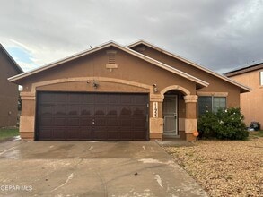 Building Photo - 11953 Mesquite Miel Dr