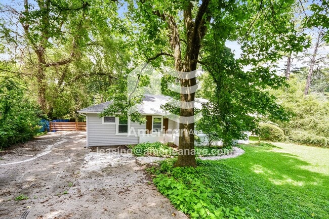 Building Photo - 100 Red Ln Cir