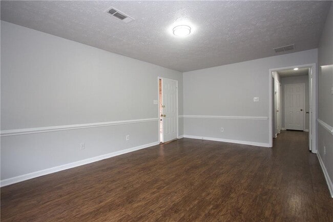 Foto del edificio - 3252 Inez Dr