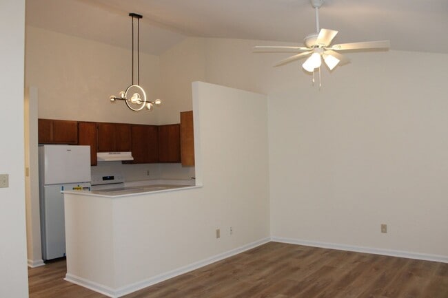 Building Photo - Charming & Cozy 2-Bedroom in the Heart of Havelock