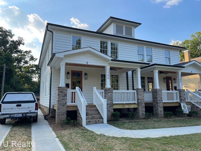 Building Photo - 4 br, 3 bath House - 1706 S Mint St Unit #B