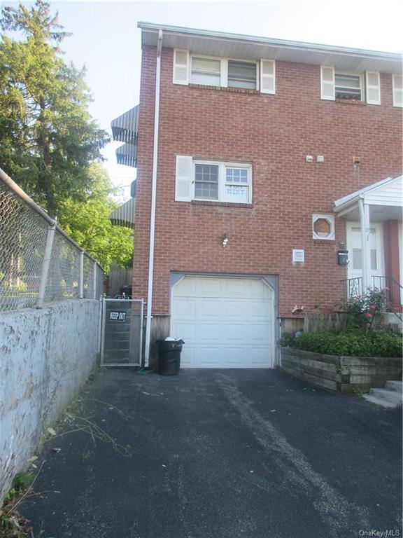 21 Coyne Dr, Haverstraw, NY 10927 Townhome Rentals in Haverstraw NY