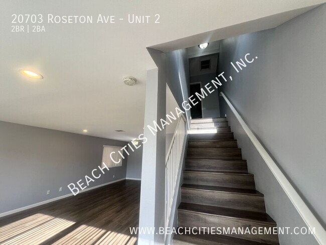 Foto del edificio - 20703 Roseton Ave