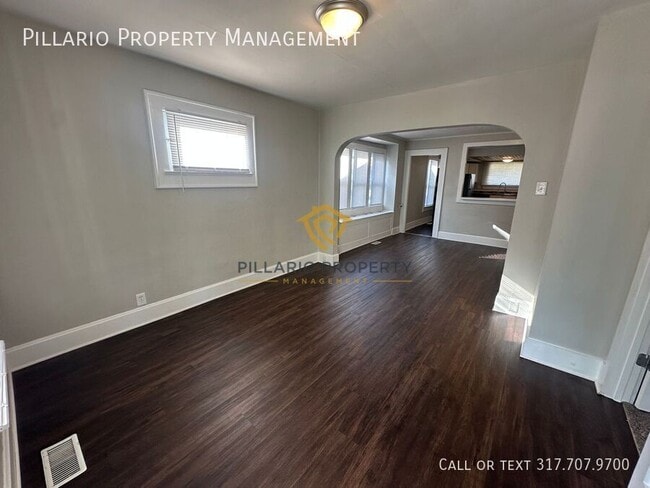 Building Photo - 1528 E Tabor St