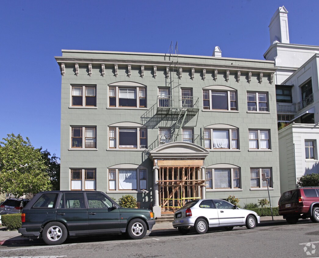 Building Photo - Jackson Arms