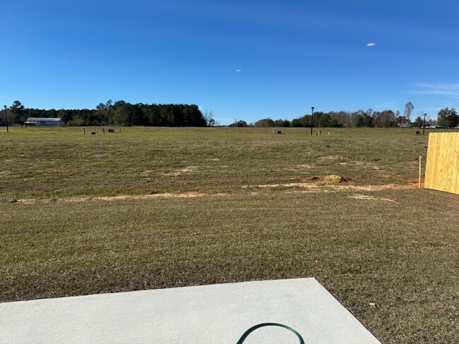 Foto del edificio - 13623 Logan Pl