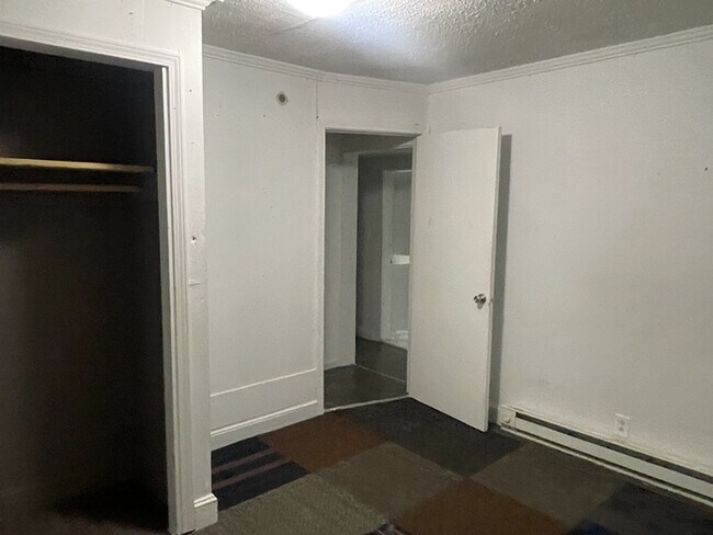 Foto del edificio - 3 Bedroom 1 Bathroom