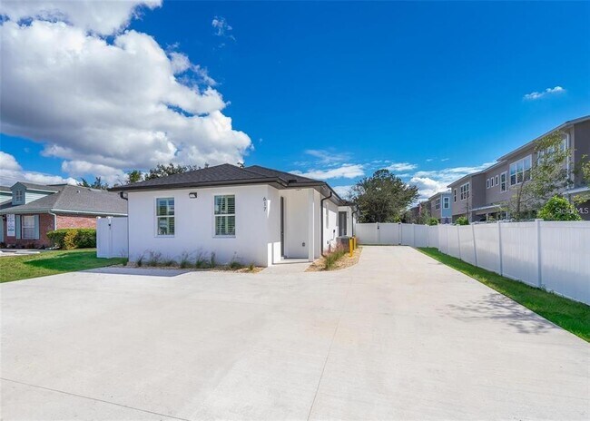 Foto del edificio - 617 S Grant St