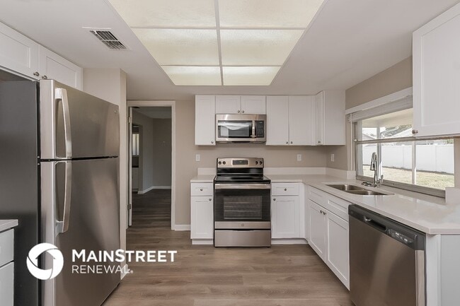 Building Photo - 4414 Tall Oak Ln