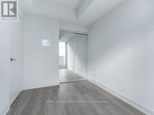 Photo du bâtiment - 181 Dundas St E