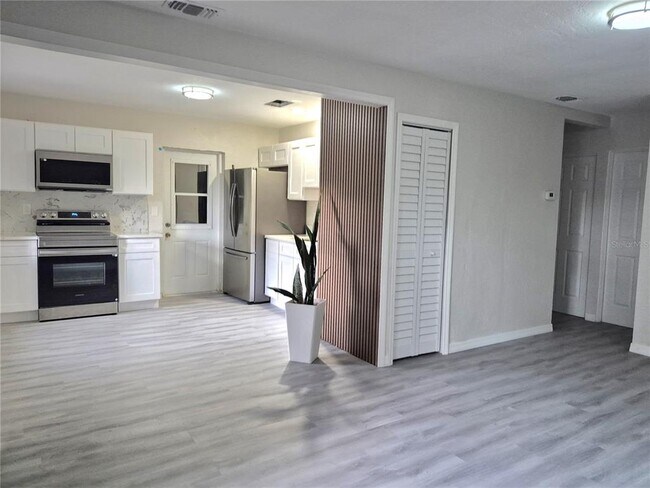 Foto del edificio - 618 Aurora St