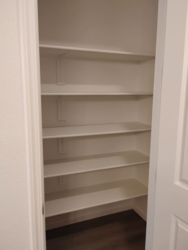 Building Photo - Brand-New 4-Bedroom Home for Rent in Hughson – Built 2025