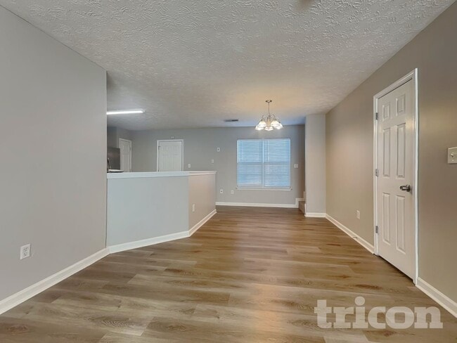 Building Photo - 103 Dumaine St