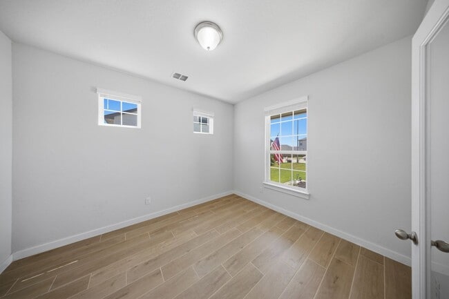 Building Photo - 8007 Chasemont Ct