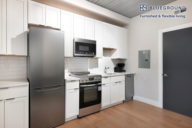 Building Photo - 44 Bromfield St