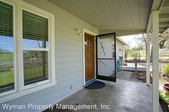 Building Photo - 2 br, 1 bath House - 1611 McKinley