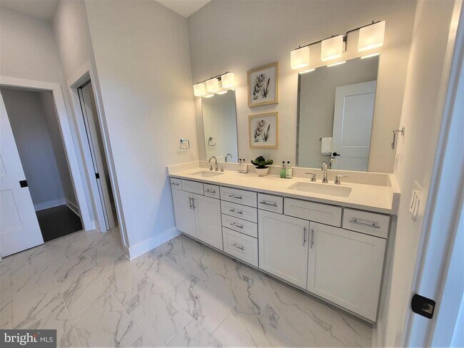 Foto del edificio - 44691 Wellfleet Dr