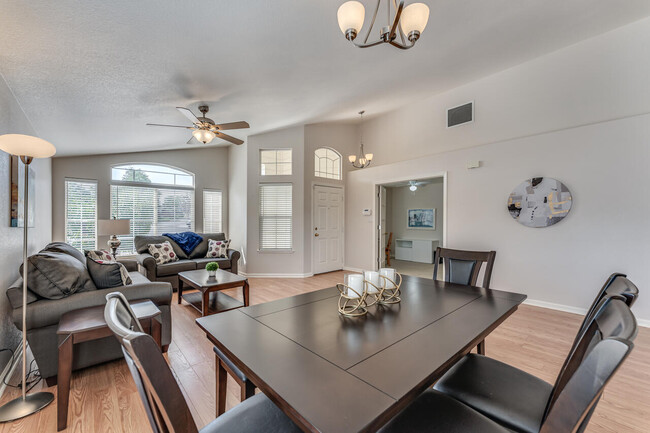 Building Photo - 4791 Mesa Meadows Dr