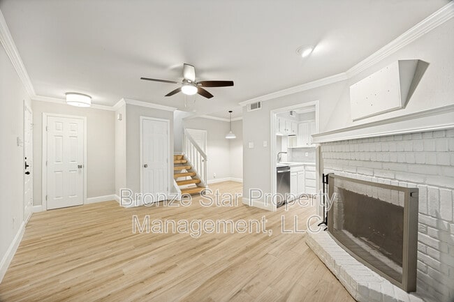 Building Photo - 5200 Martel Ave