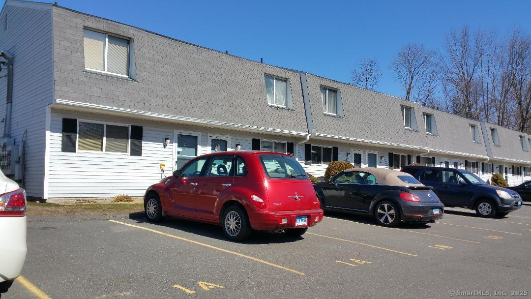 Building Photo - 1568 Meriden Rd