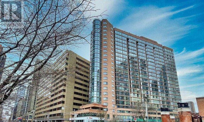 Building Photo - 1055 Bay St.