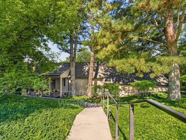 Building Photo - 11107 Gambel Oak Cir