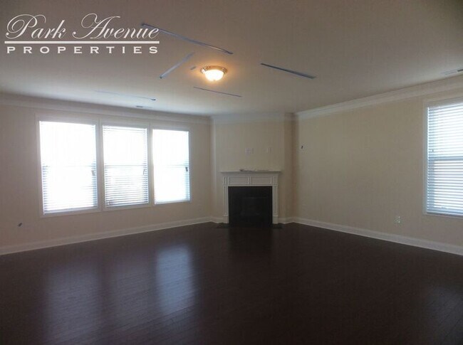 Building Photo - 7508 Oakberry Dr