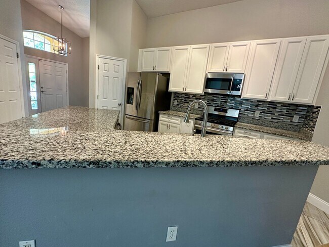 Foto del edificio - Fenced In 4/2 Haines City Home!