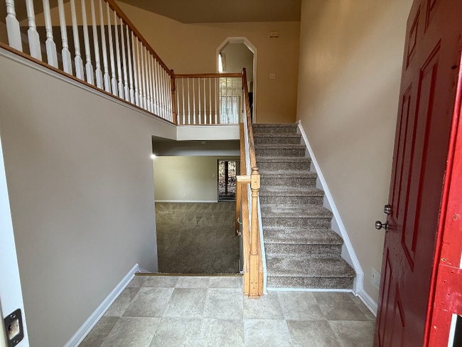 Building Photo - 11 Trotter Ln