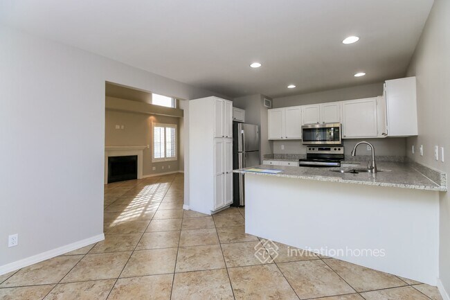 Building Photo - 1811 S 39th St