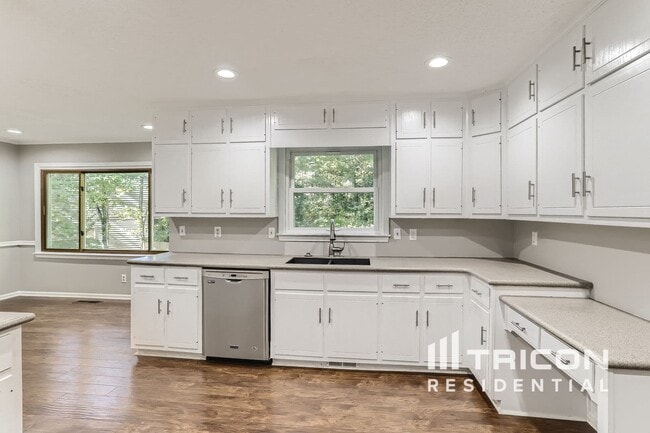 Building Photo - 10415 Timberstone Rd