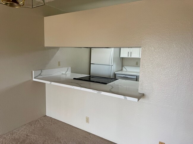 Building Photo - Villages at Waipio D106