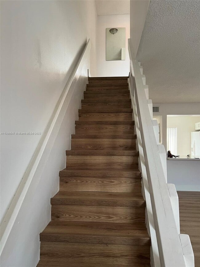 Building Photo - 2186 W 60th St