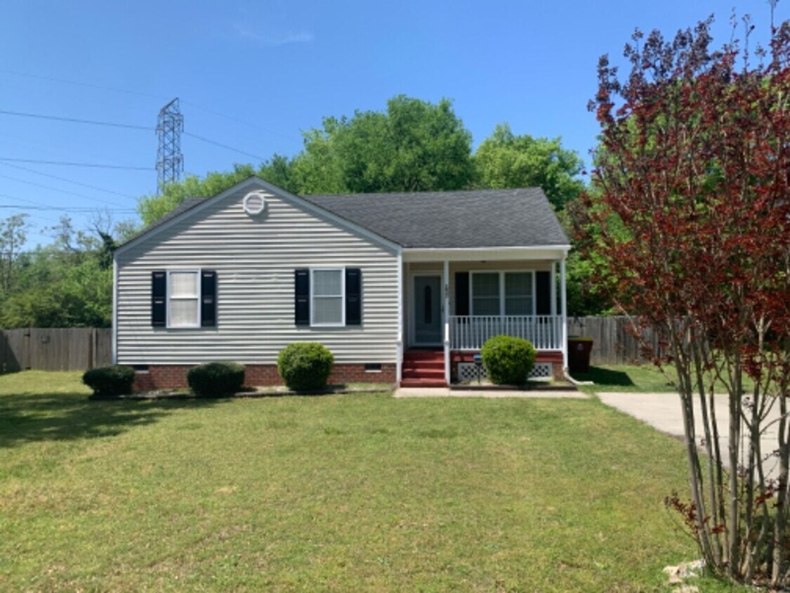 Primary Photo - 3 Bedroom Single Family Home in Petersburg